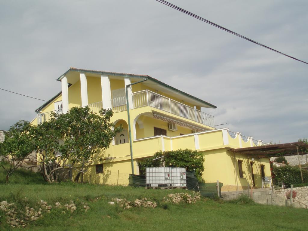 Apartments Roza Miskovici Exterior photo