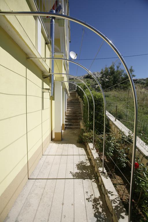 Apartments Roza Miskovici Exterior photo