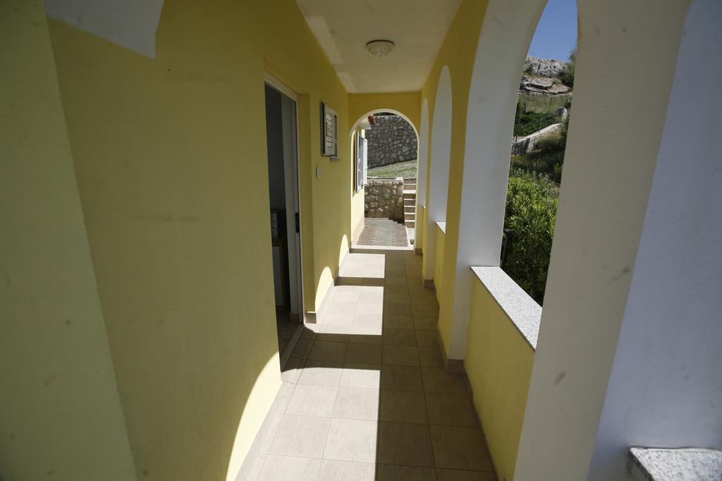Apartments Roza Miskovici Exterior photo